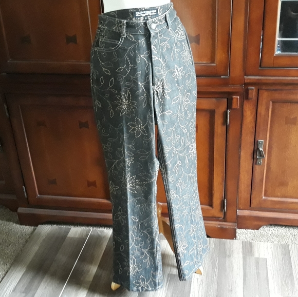 NWOT Windridge Cheryl Nash Black Jean's - Picture 1 of 9